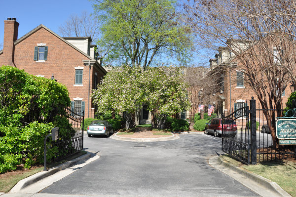 114 Lincoln Street NE