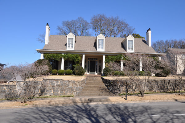 309 Lincoln Street SE