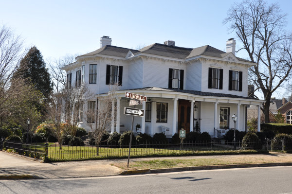 410 Lincoln Street SE