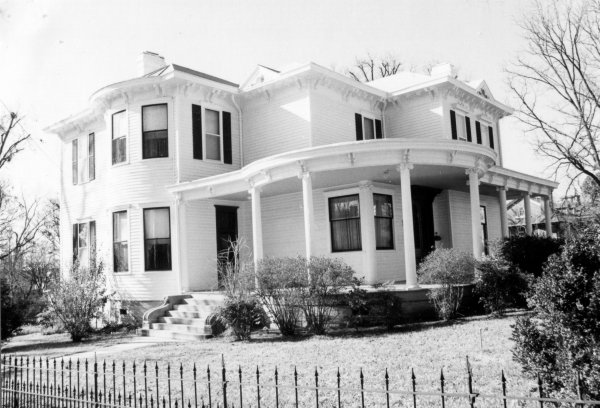 410 Lincoln Street SE