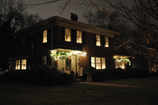 413 Locust Avenue SE