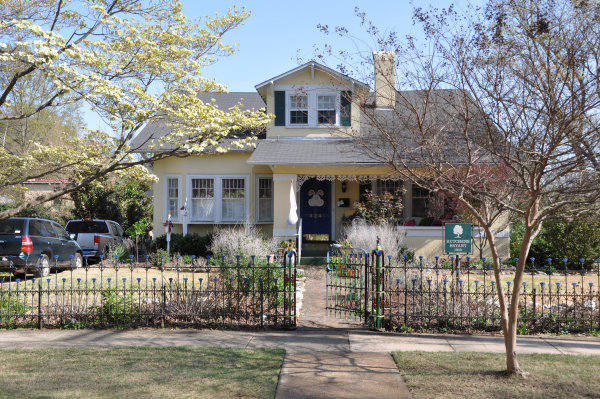 424 Locust Avenue SE