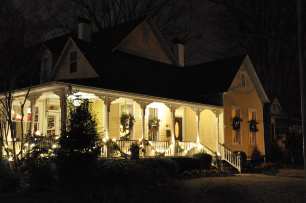 427 Locust Avenue SE