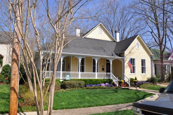 427 Locust Avenue SE