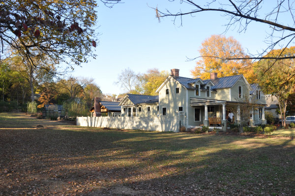 433 Locust Avenue SE