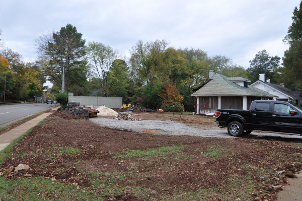 438 Locust Avenue SE