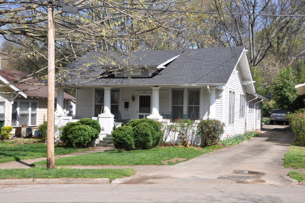439 Locust Avenue SE