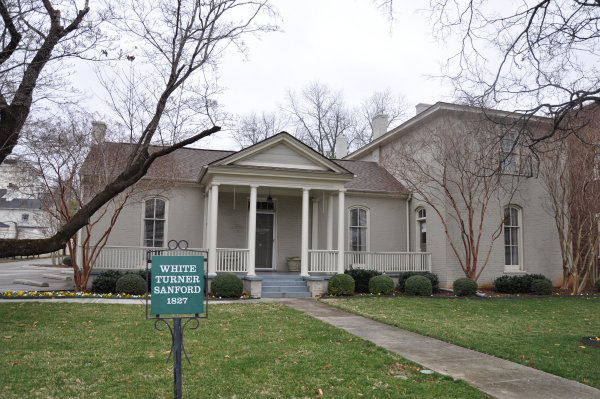 601 Madison Street S