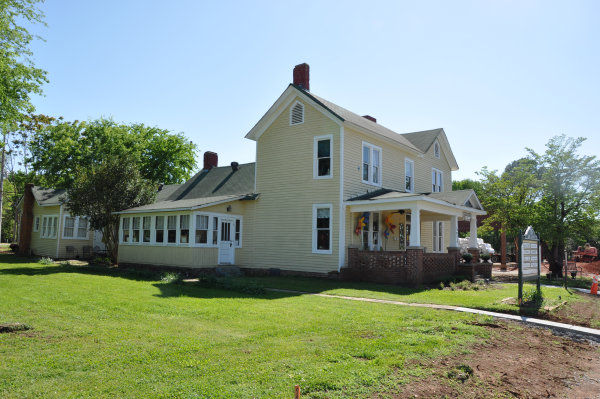 16 Main Street