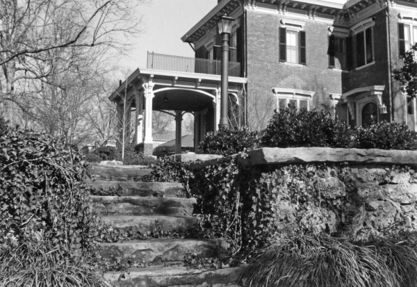 417 McClung Avenue SE