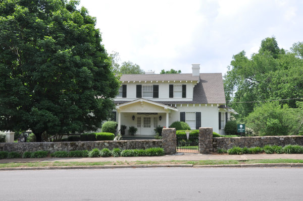 436 McClung Avenue SE