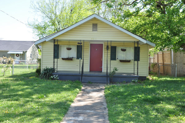 308 McCullough Avenue NE