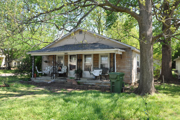 512 McCullough Avenue NE