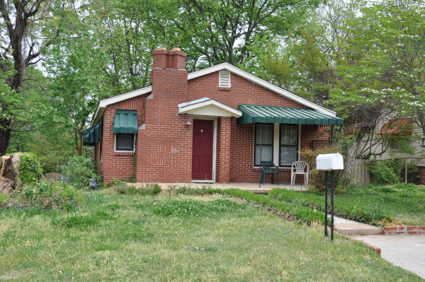 801 McCullough Avenue NE