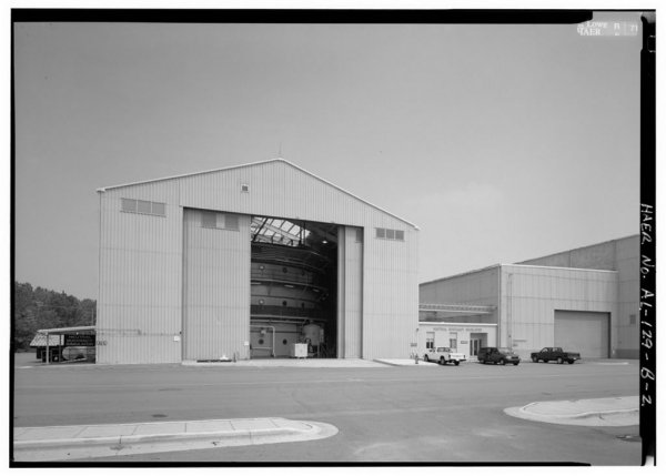 MSFC Neutral Buoyancy Simulator Facility