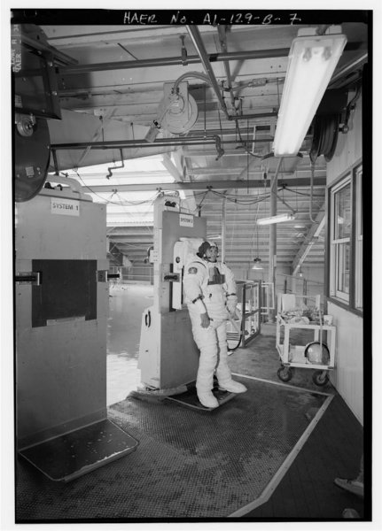 MSFC Neutral Buoyancy Simulator Facility