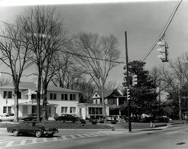 401 Holmes Avenue NE