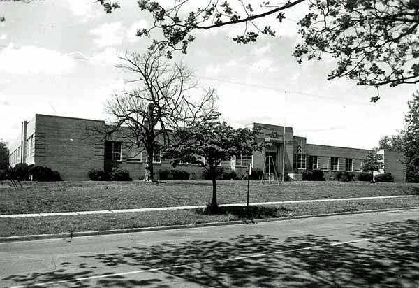 605 Clinton Avenue E