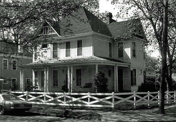 100 Calhoun Street SE