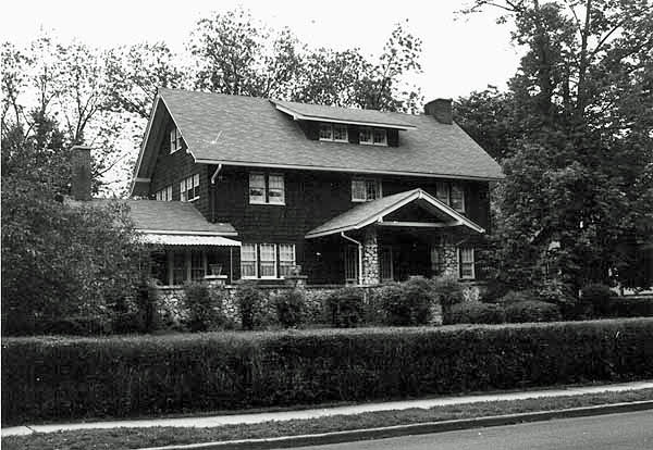 612 Holmes Avenue NE