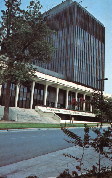 100 Courthouse Square