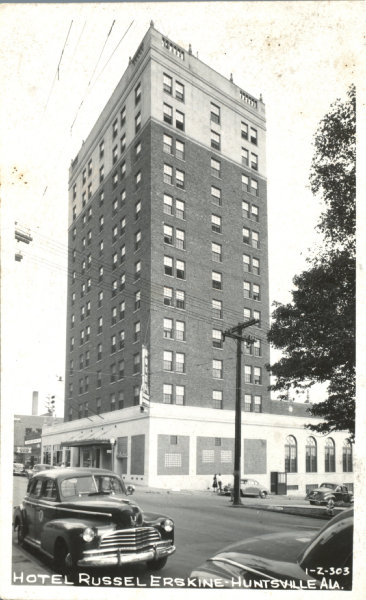 The Southpaw Postcard Collection - Hotels & Motels