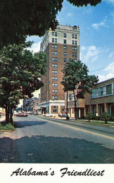 The Southpaw Postcard Collection - Hotels & Motels