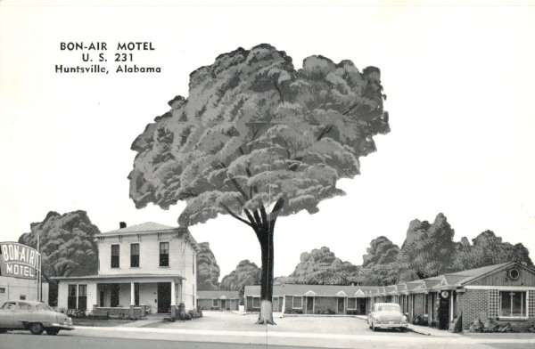 The Southpaw Postcard Collection - Hotels & Motels