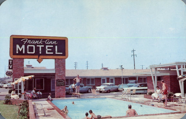 The Southpaw Postcard Collection - Hotels & Motels