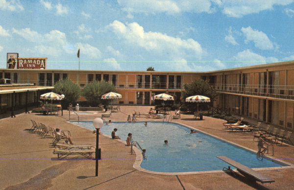 The Southpaw Postcard Collection - Hotels & Motels