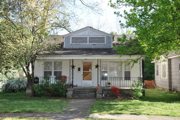 812 Pratt Avenue NE