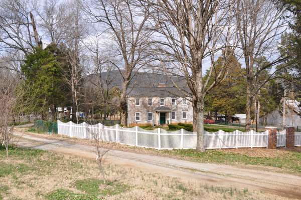 6112 Pulaski Pike NW