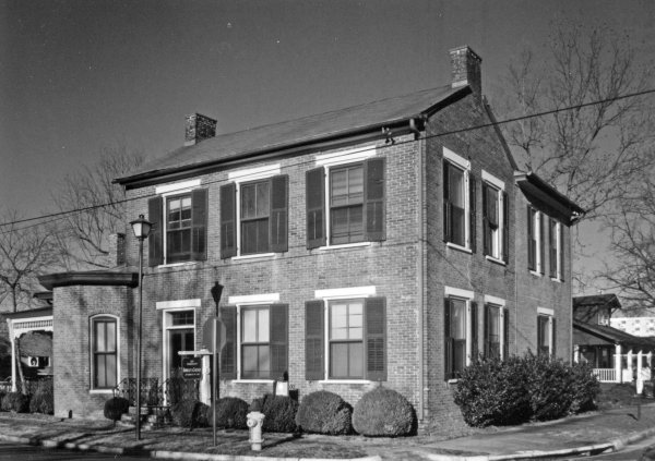 307 Randolph Avenue SE