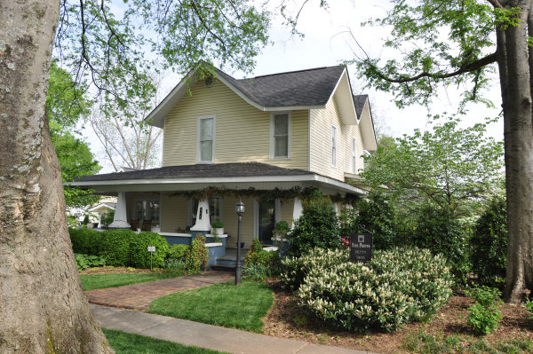 811 Randolph Avenue SE