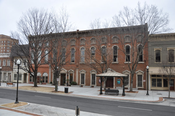 107 North Side Square