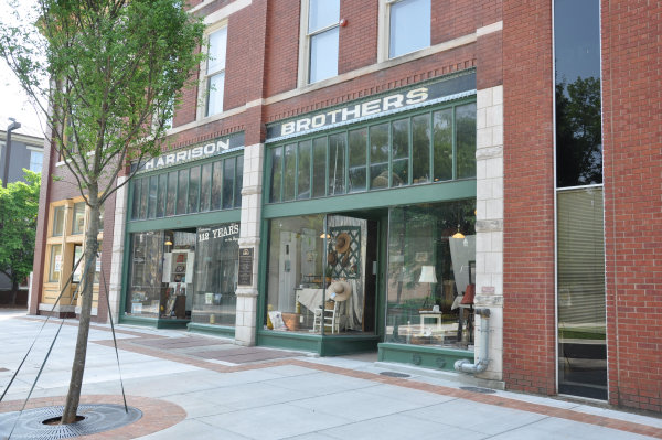 124 South Side Square