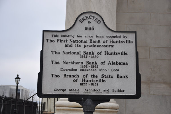 216 West Side Square