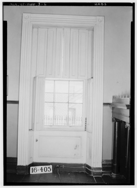 216 West Side Square