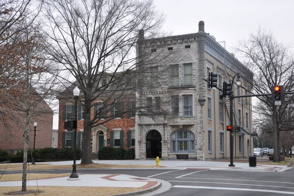 231 East Side Square