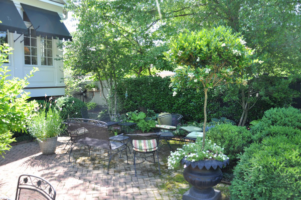 109 Steele Street NE