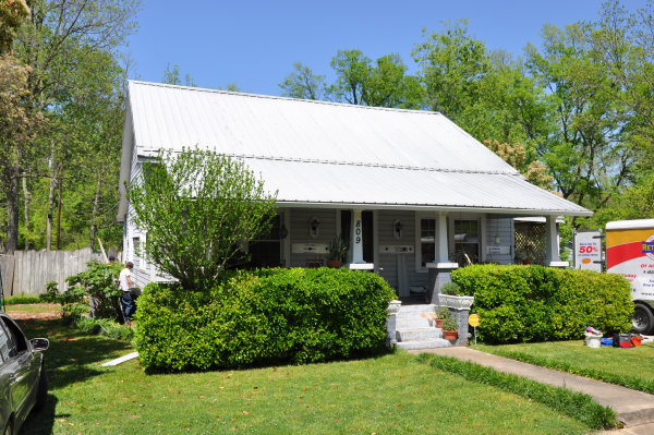809 Stevens Avenue NE
