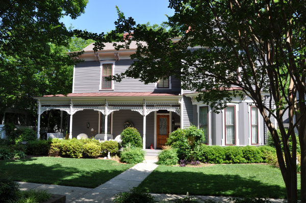 117 Walker Avenue NE
