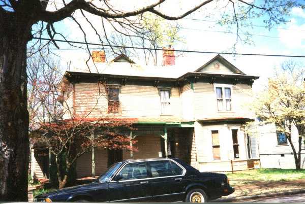 117 Walker Avenue NE