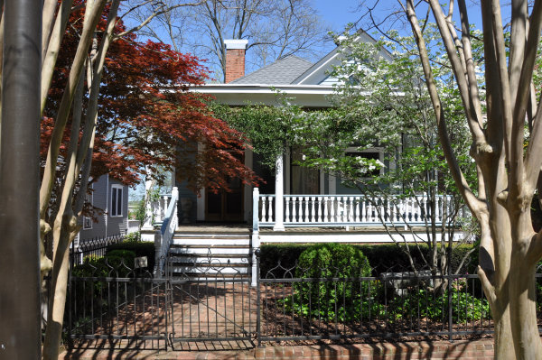 119 Walker Avenue NE