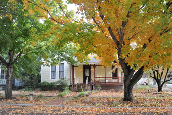 200 Walker Avenue NE