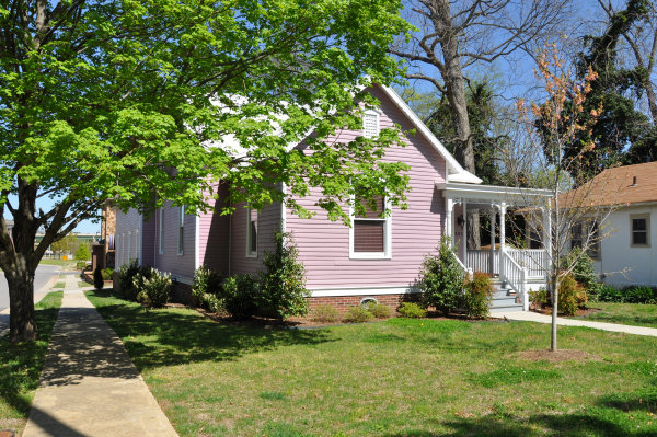 201 Walker Avenue NE