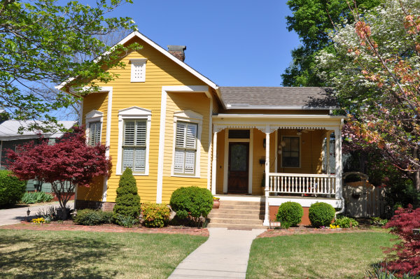 225 Walker Avenue NE