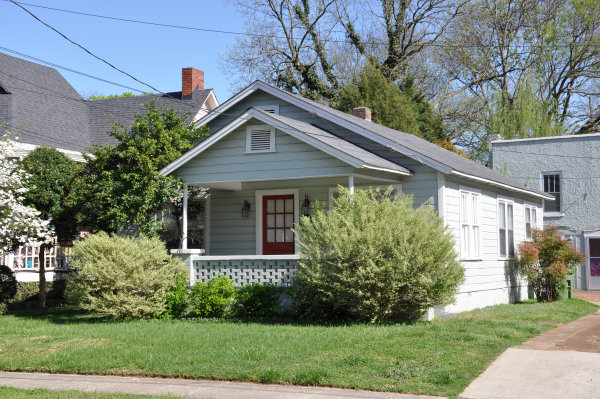 230 Walker Avenue NE