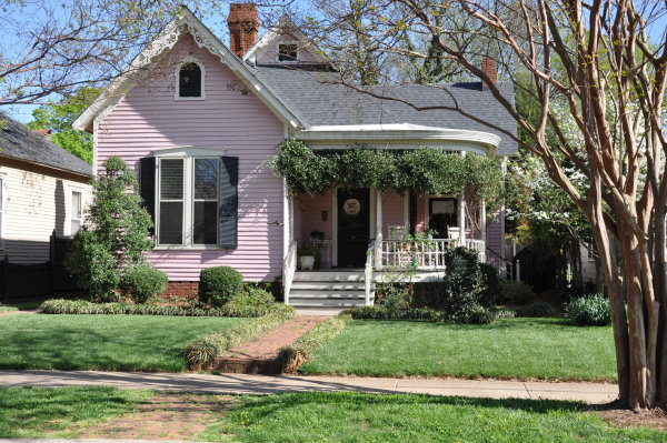 232 Walker Avenue NE