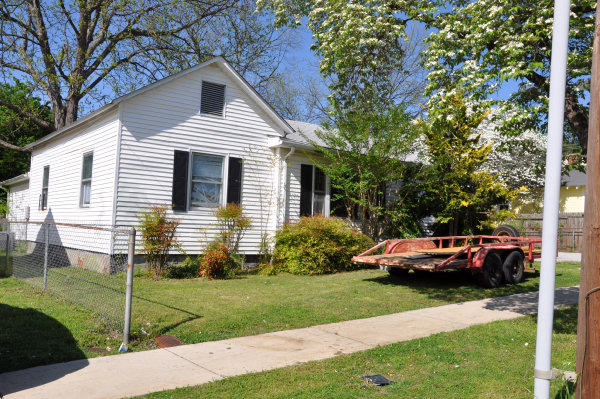 607 Ward Avenue NE
